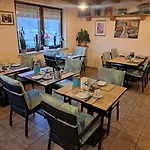 Moselpension Gwosch * 布鲁蒂凡科