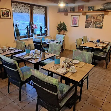 Moselpension Gwosch * Бруттиг-Фанкель