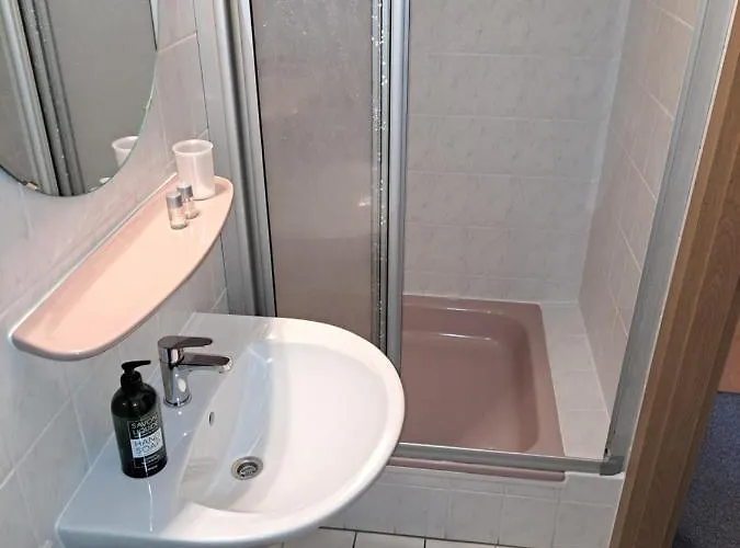 Moselpension Gwosch Guest house *